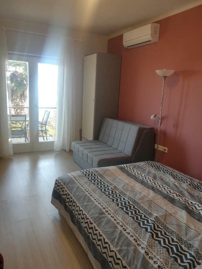 Studio Apartman Arni Rijeka Exteriör bild
