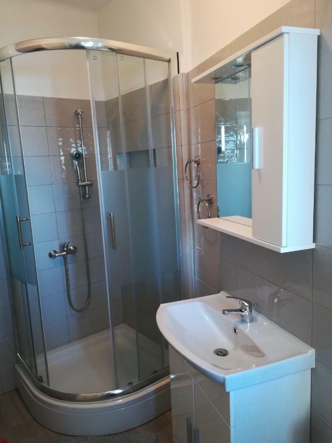 Studio Apartman Arni Rijeka Exteriör bild